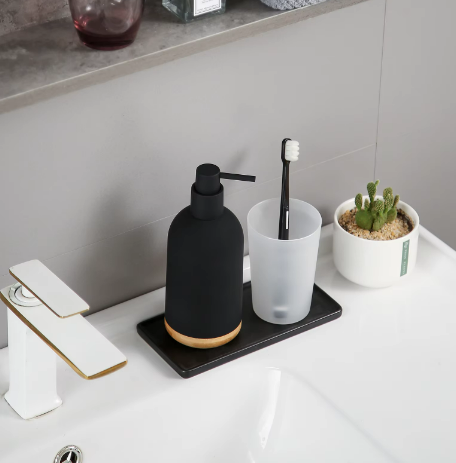 DISTRIBUTEUR DE SAVON LIQUIDE EN PLASTIQUE 480ML COULEURS