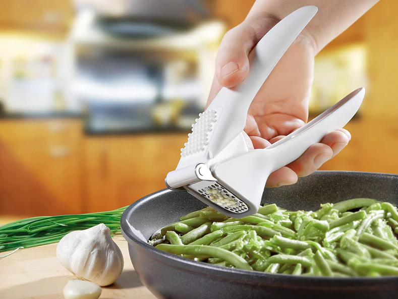 PRESSE-AIL EN PLASTIQUE BLANC FACKELMANN