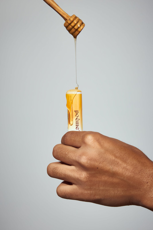 Poème – Baume À Lèvres Réparateur Miel