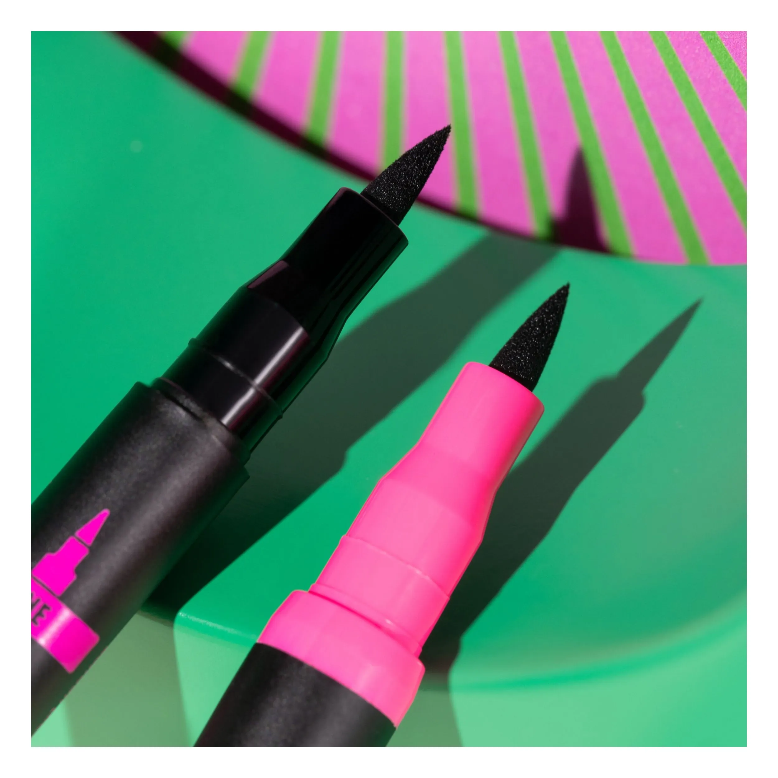 Essence – Eyeliner Line It Like A Pro!
