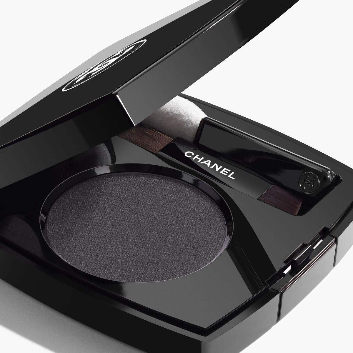 Chanel – Ombre Essentielle 246 Bois Noir