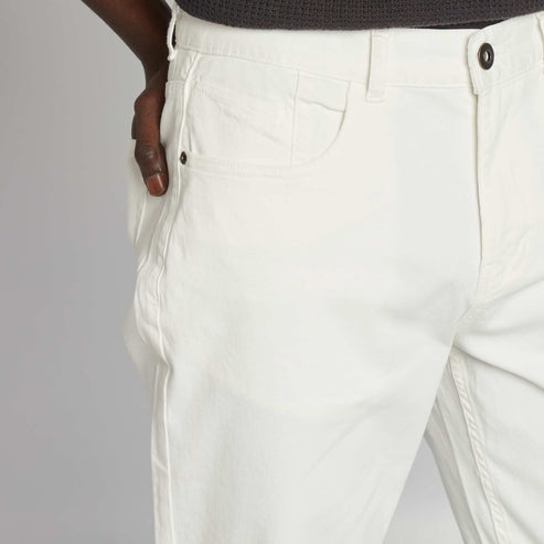 Kiabi Homme – Chino slim 5 poches – L32 BLANC