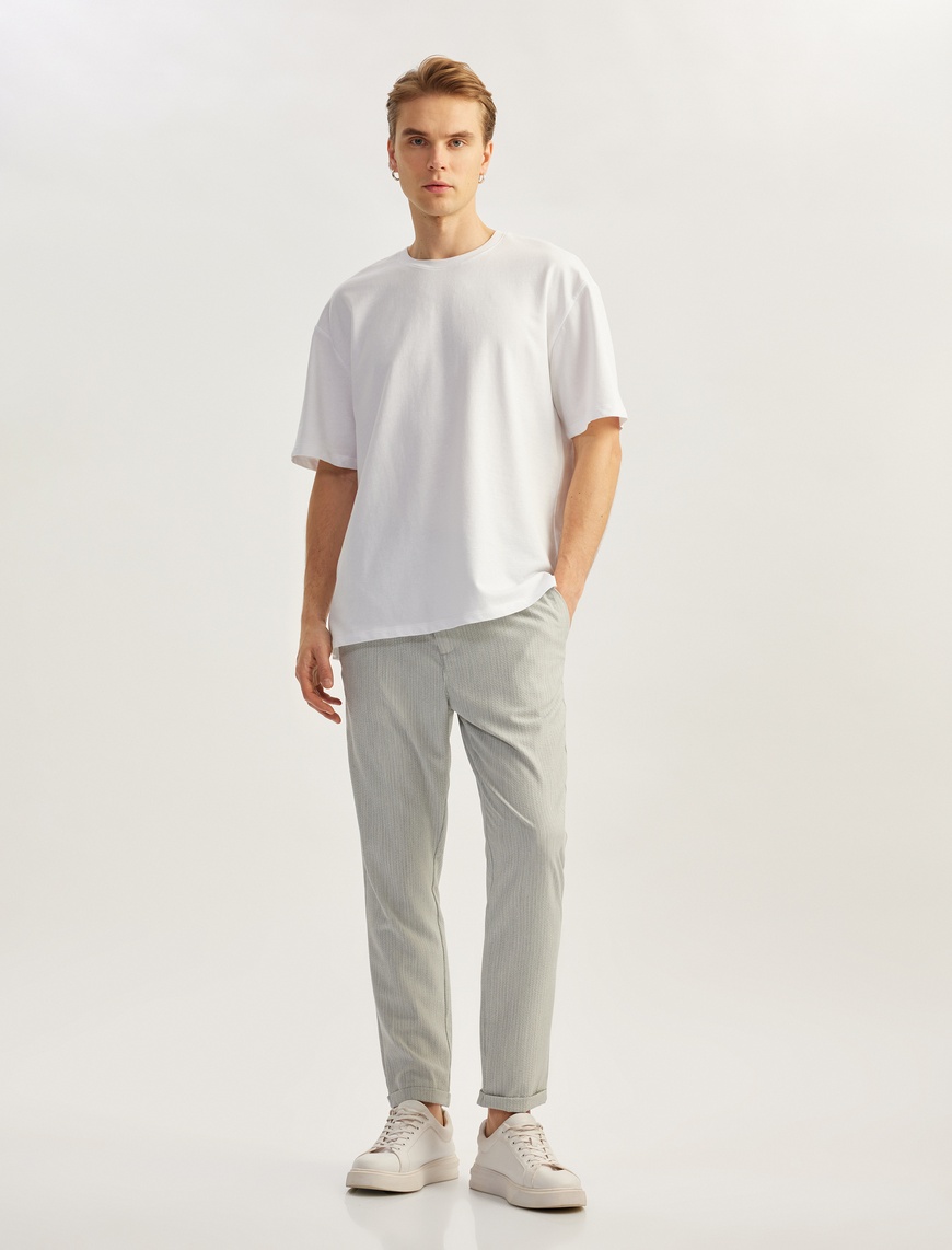 Koton Homme – Pantalon slim en mélange de viscose à jambes pliées, taille boutonnée et nouée – Gris