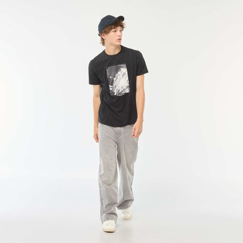 Kiabi – Tee-shirt imprimé à manches courtes NOIR