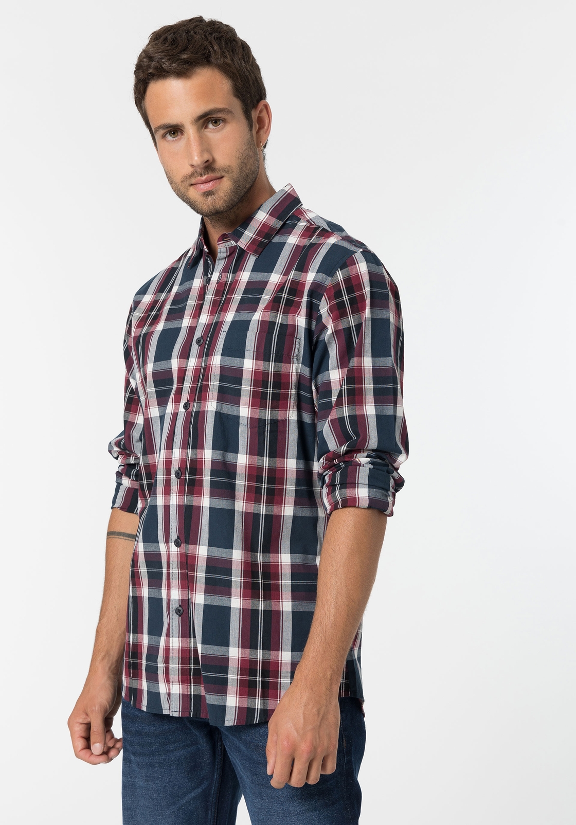 TIFFOSI Homme – Chemise coupe slim à carreaux – Rouge Carr